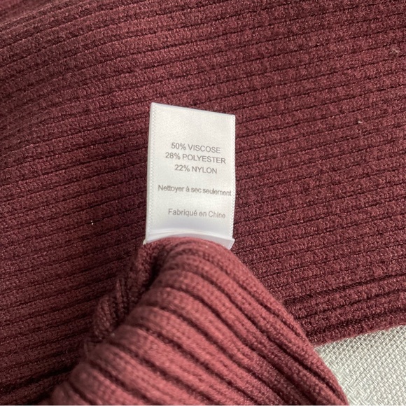 Altar’d State Cropped Sweater ❤️ - Picture 3 of 5